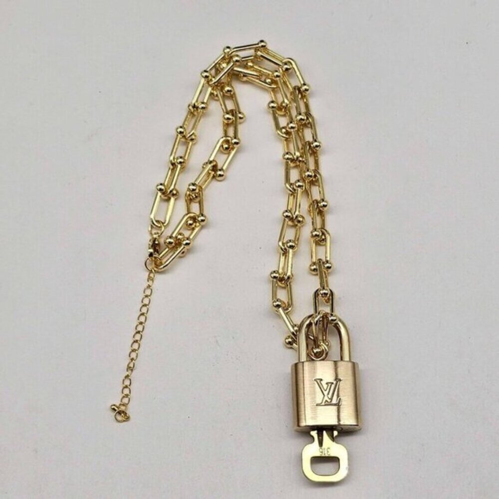 Authentic Louis Vuitton Lock & Key w/ Unbranded Gold Plated Gold Chain Necklace - Picture 6 of 14